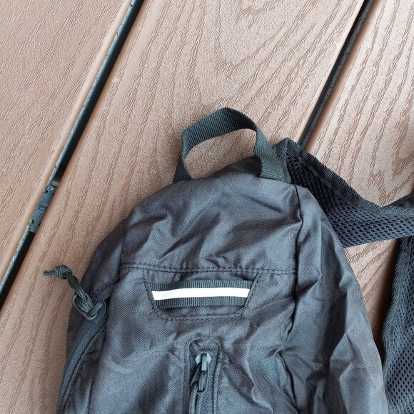 NWT Eddie Bauer Packable Slingbag Stowaway Slingbag - Picture 6 of 13